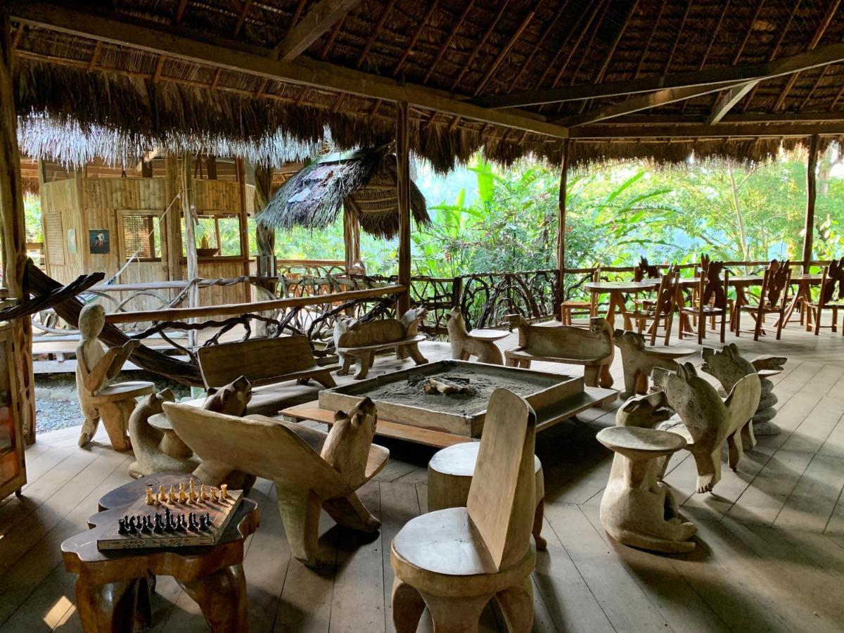 Liana Lodge Тена Екстериор снимка